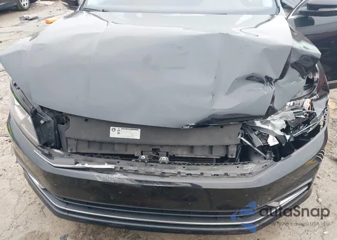 2017 Volkswagen Passat 1.8T Se z USA, uszkodzony, nr VIN 1VWBT7A3XHC083672